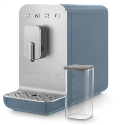 Автоматическая кофемашина Smeg BCC13SBMEU мощность 1350Вт, регулируемый уровень помола, размер порции, жесткость воды, подсветка диспенсера