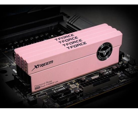  ОЗУ DDR5 TEAMGROUP T-Force Xtreem (FFPD532G7600HC36FDC01) 32GB (2x16GB) 7600MHz CL36 (36-45-45-84) 1.40V / Pink 